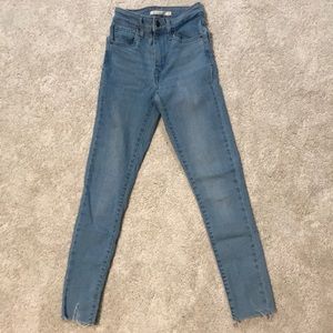 Levi’s women’s high rise skinny